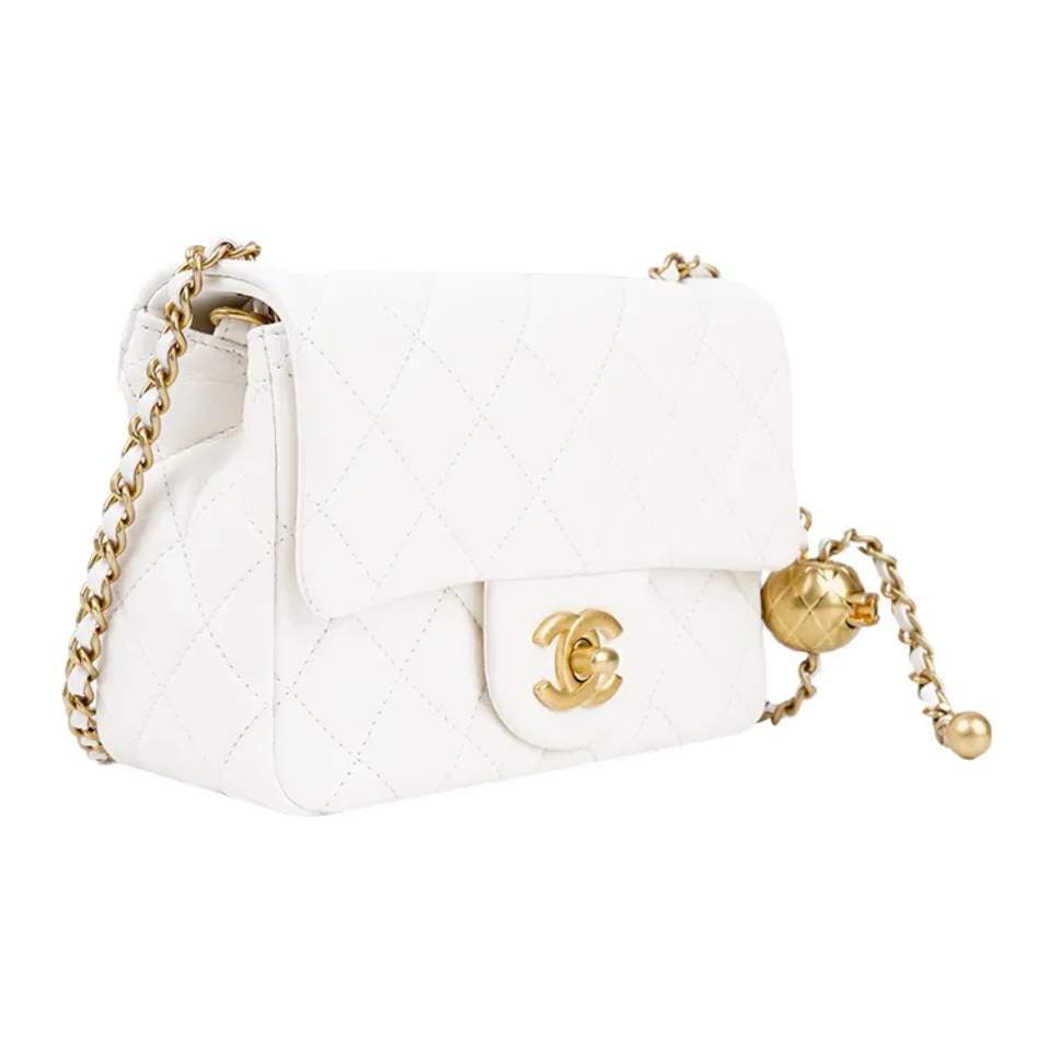 CHANEL CF 22S Shoulder Bag With Golden Ball 17/20cm