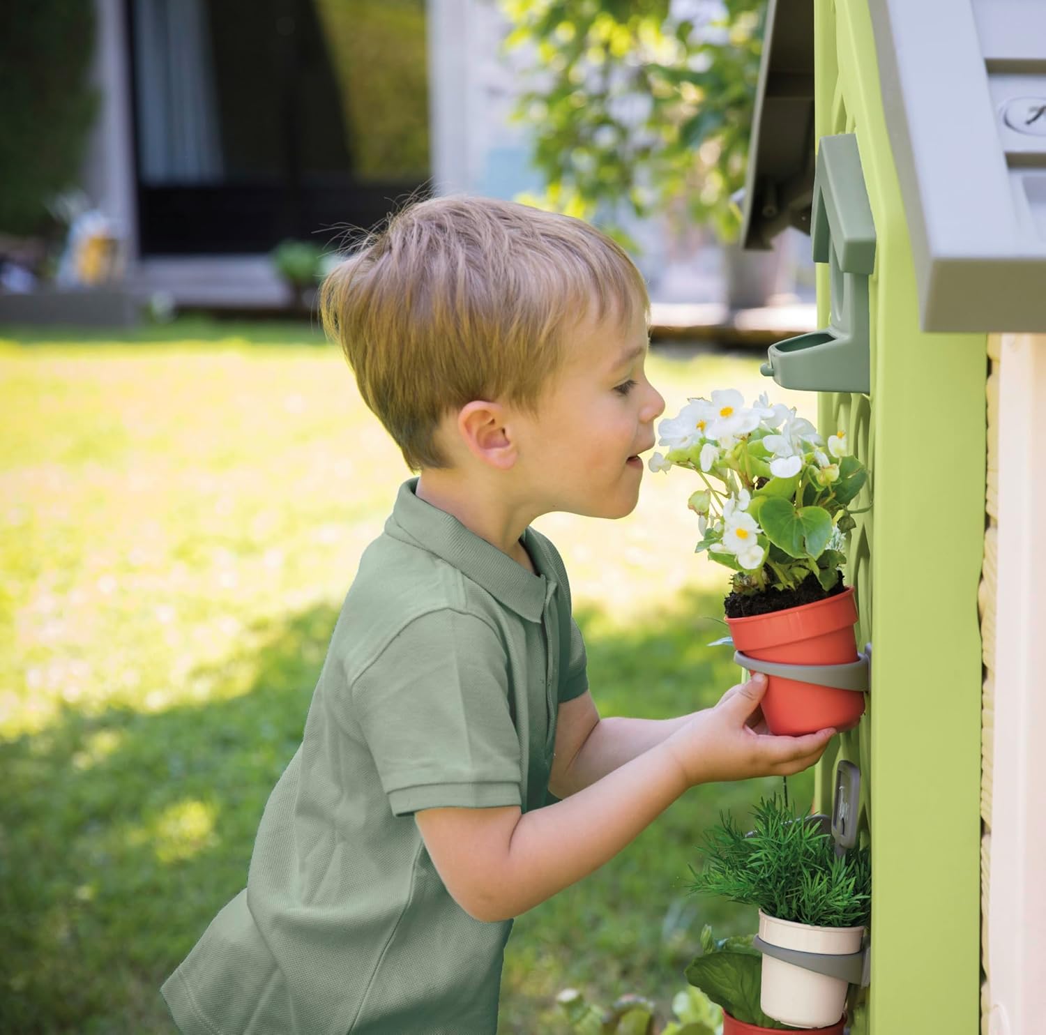 Maison jardinage enfants jardinière treillis mangeoire récupérateur eau matière recyclée dès 2 ans