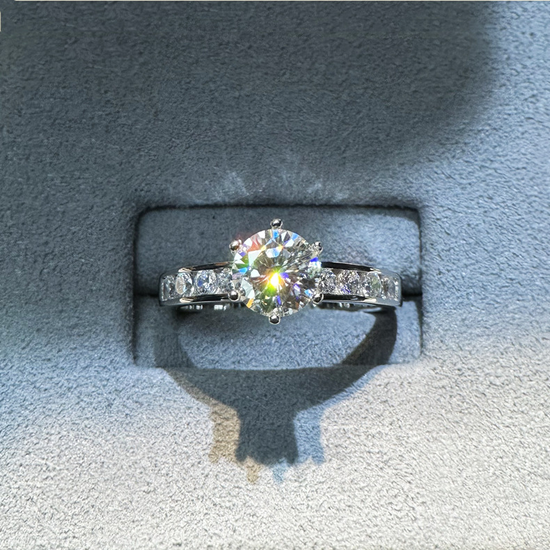 Moissanite Diamond Ring