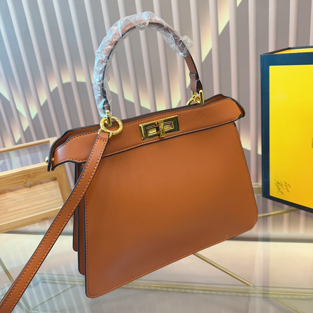 Fendi peekaboo embroidery limited bag