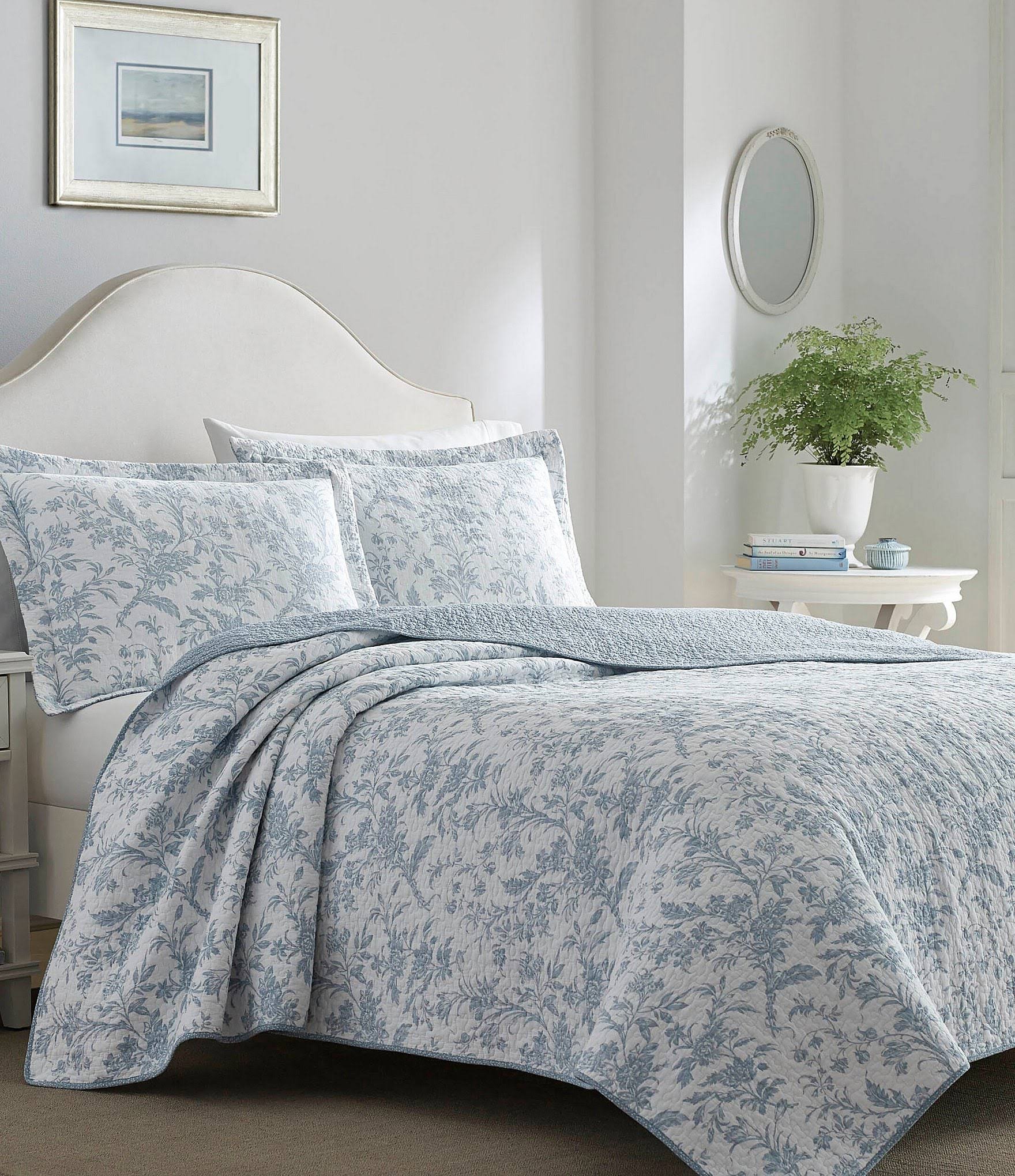 Laura Ashley Amberley Blue Quilt Set - Twin