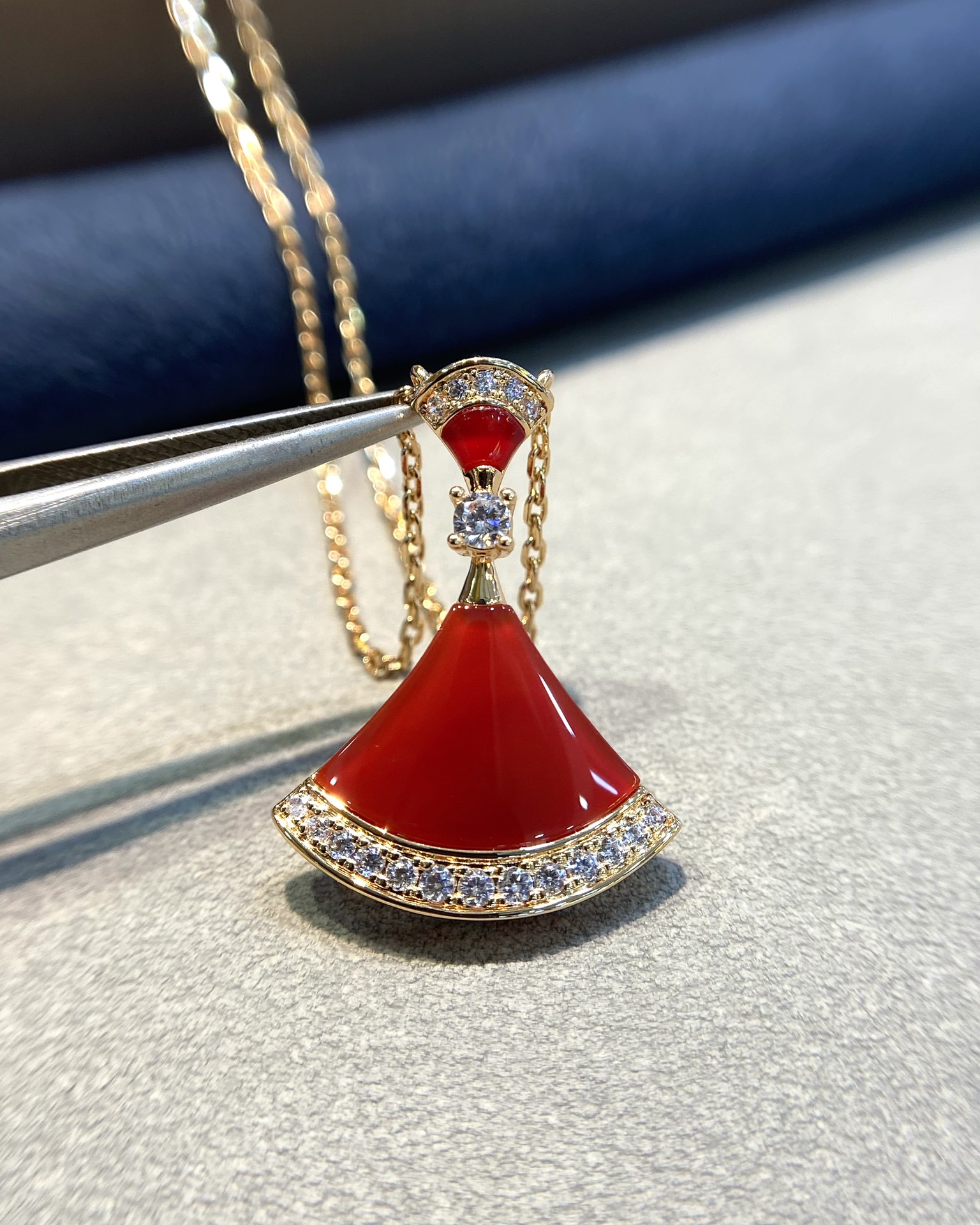 Bulgari Divas'Dream Necklace Series Red Chalcedony 18K Rose Gold