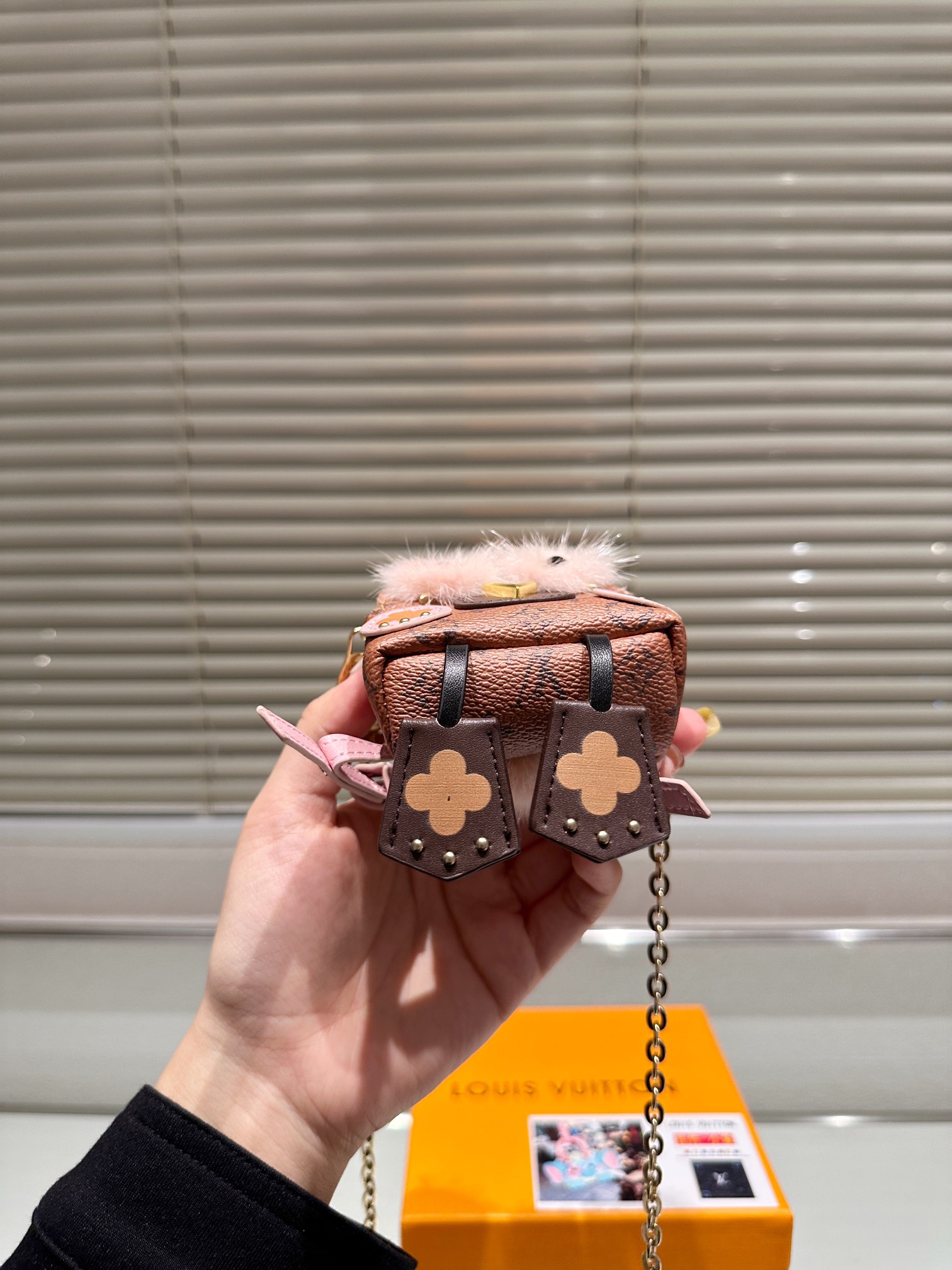Lv mini backpack pendant