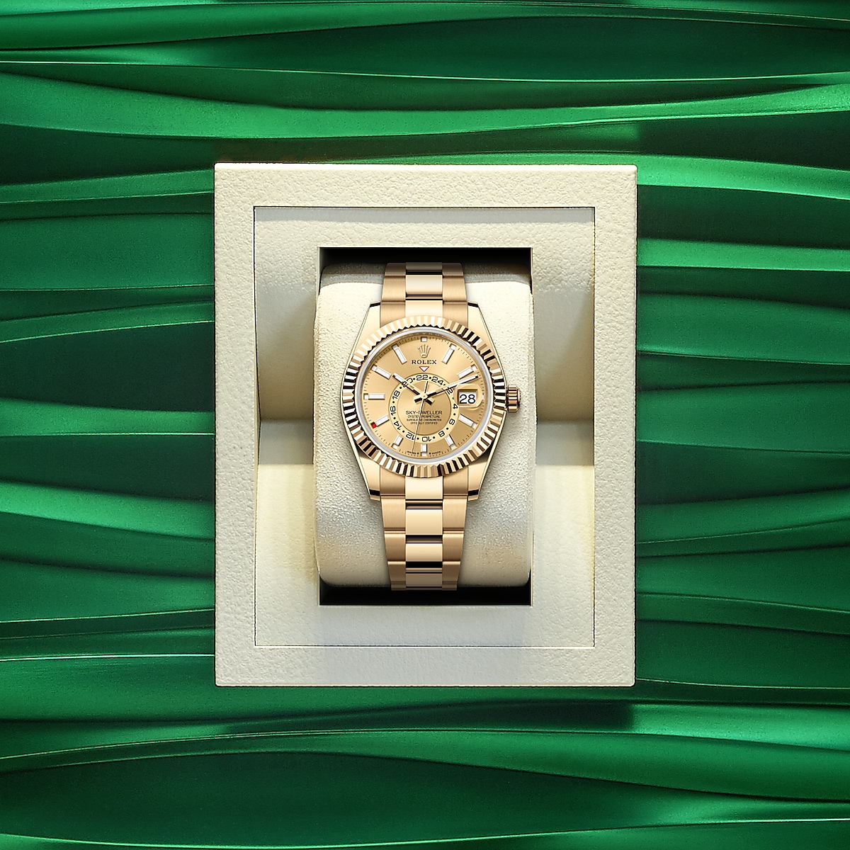 Rolex Sky Dweller in Gold