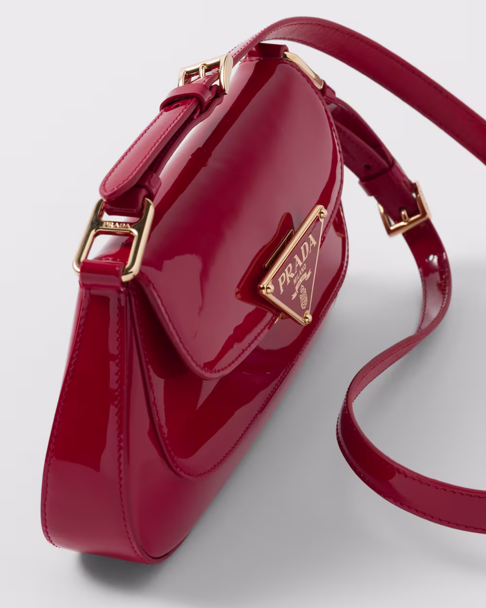 Patent leather shoulder bag