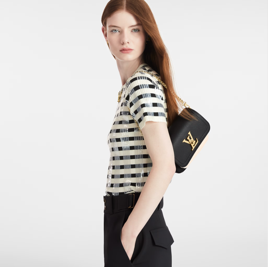 Louis Vuitton M21084 LockMe Tender