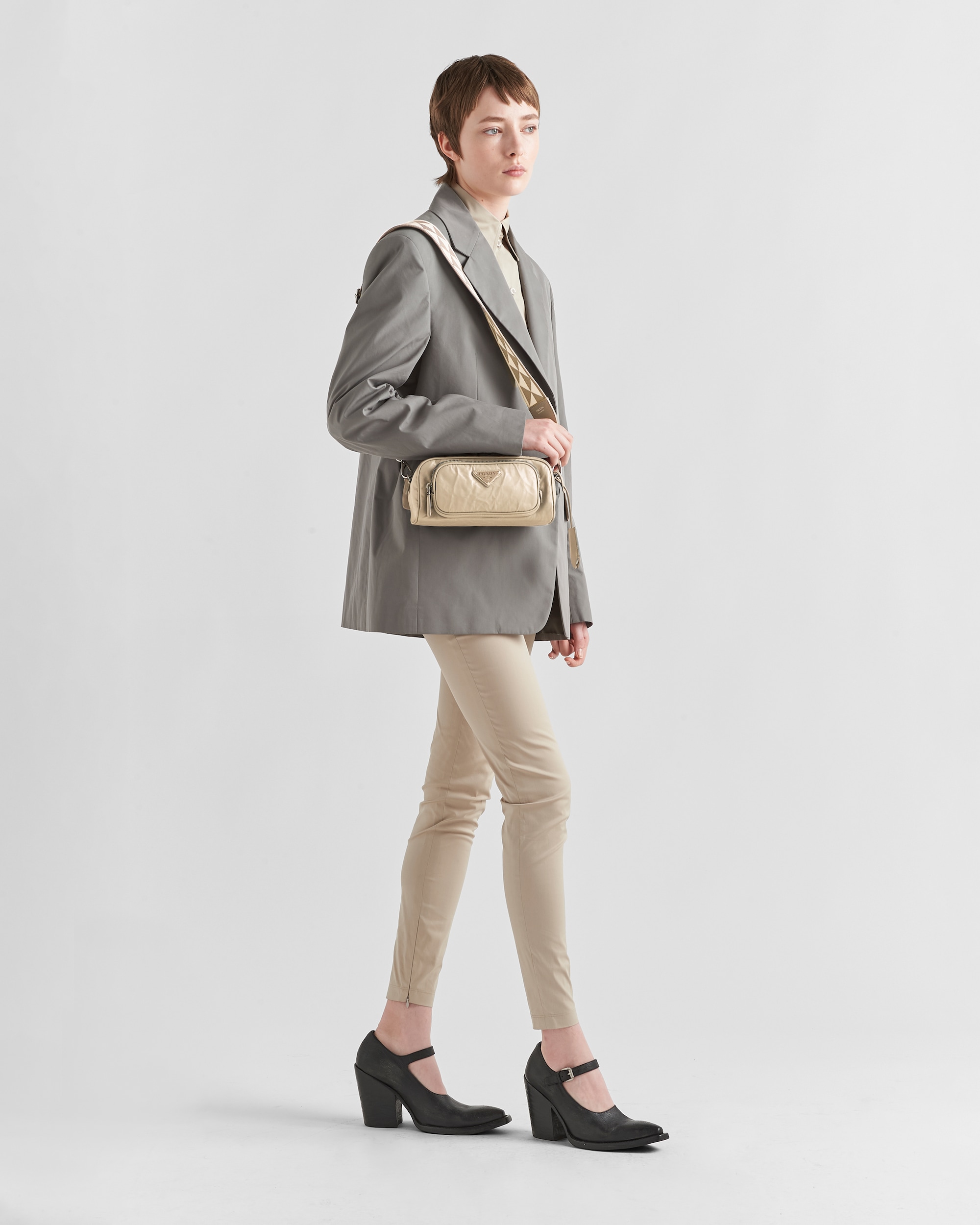 复制Prada Nappa antique leather multi-pocket shoulder bag - Desert Beige