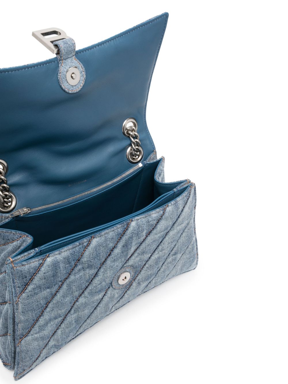 Crush medium quilted shoulder bag
