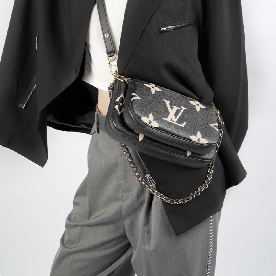 LOUIS VUITTON Multi Pochette Shoulder bag