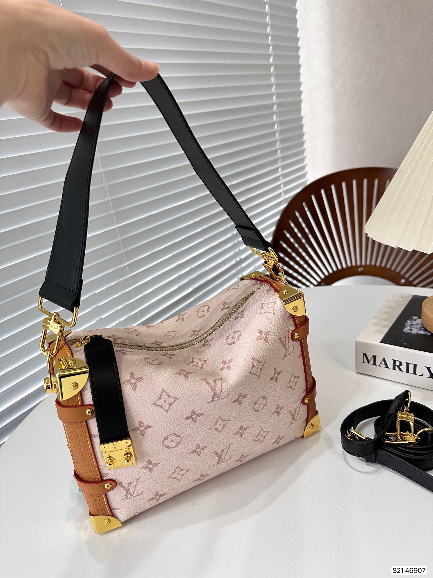 LV SIDE TRUNK box 2024 spring style size : 23*16cm